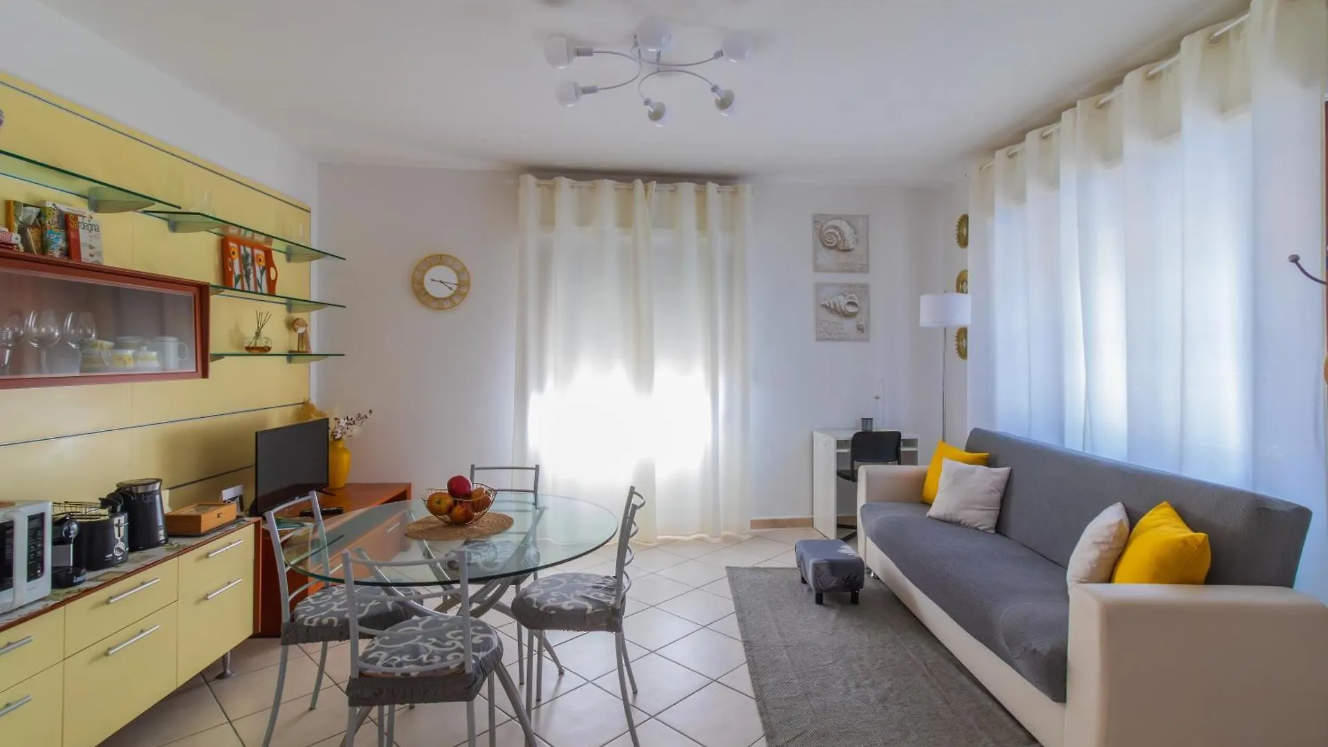 Apartment Ferienwohnung Casa Cristina Quartu SantʼElena Italien